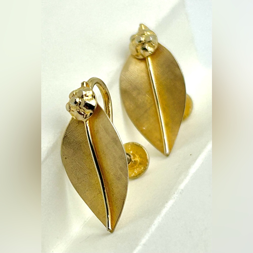 Vintage Bond Boyd Silver and Vermeil Screw back Earrings